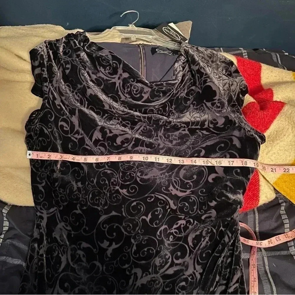 Magaschoni Drape Neck Velvet Dress - Picture 8 of 9